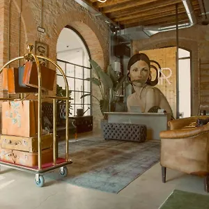 Ar Suites&art Hotell